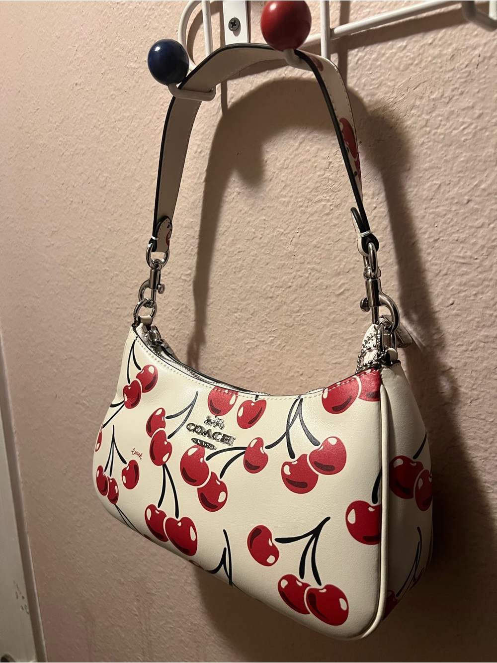 Coach White Leather Shoulder Bag with Red Cherry Print - Picture 2 of 4